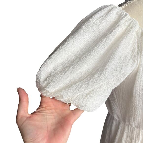 ASTR the Label White Gauze Puff Sleeved Tiered Lined Midi Dress - XS - Picture 5 of 8